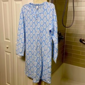 Women’s fleece night gown
